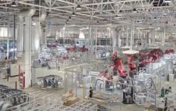Tesla Gigafactory Shanghai es mostrada como una maquina que construye maquinas