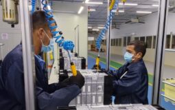 BYD abre nueva planta de baterías en Manaos