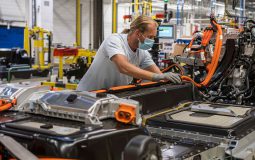 Volvo Cars triplicará la capacidad de producción eléctrica en Gante después de un fuerte año de ventas de automóviles eléctricos