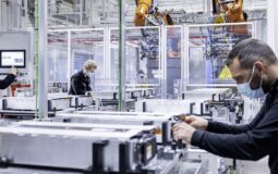 Mercedes-EQ inicia la producción de sistemas de baterías para el nuevo EQS y amplía la experiencia en vehículos eléctricos